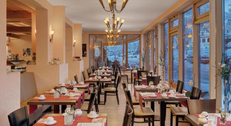 Schlossberghotel am Rennsteig - Genel