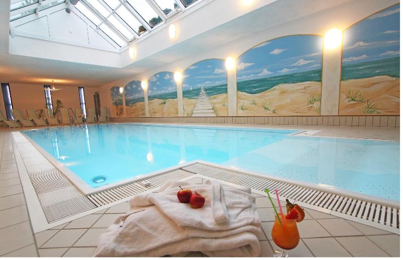 Hotel Am Burgholz - Havuz