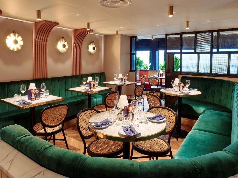 Le Monde Boutique - Bar