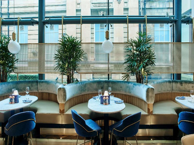 Le Monde Boutique - Bar