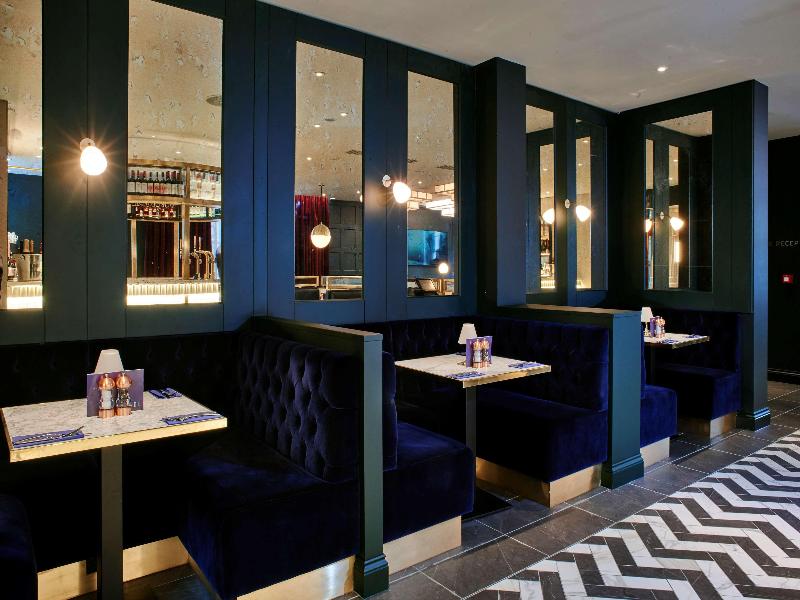 Le Monde Boutique - Bar
