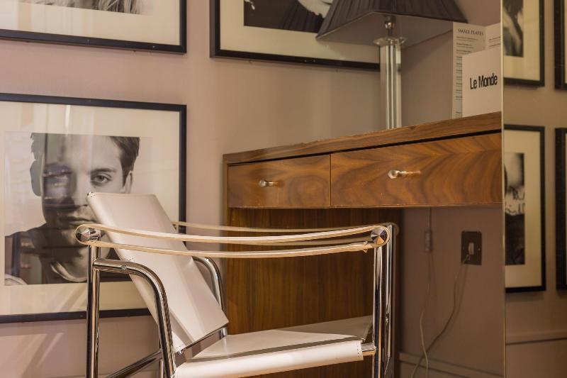 Le Monde Boutique - Oda