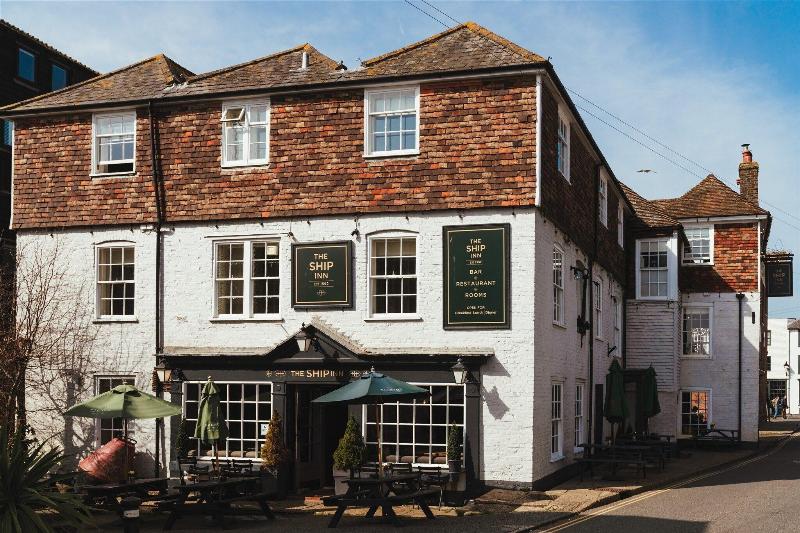 The Ship Inn - Genel