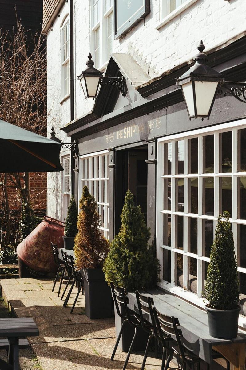 The Ship Inn - Genel
