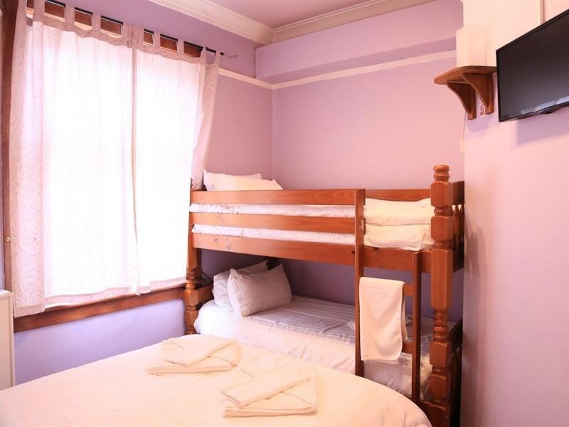 Twin Lions Hotel - Aktivite