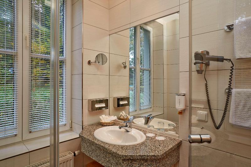 H+ Hotel & Spa Friedrichroda - Oda