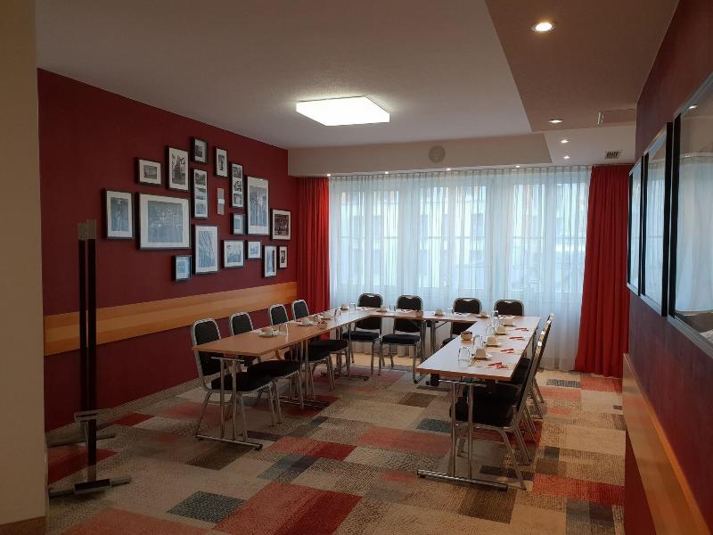 Am Kaisersaal - Toplantı