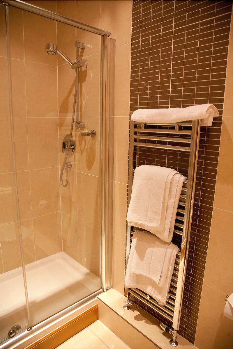 City Hotel - Oda