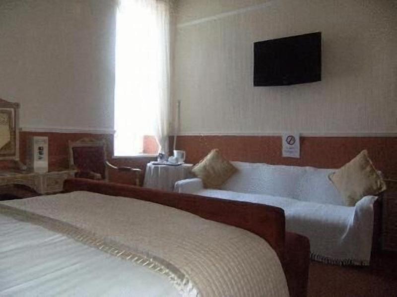 City Hotel - Oda