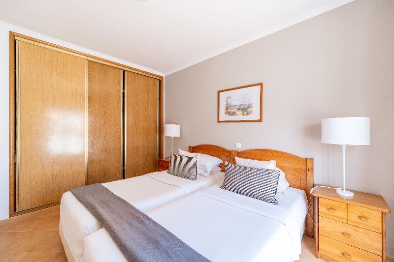 Oasis Beach Apartments - Oda