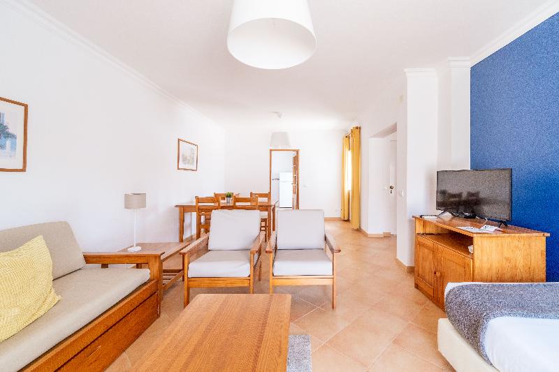 Oasis Beach Apartments - Oda