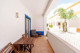 Oasis Beach Apartments fotoÄŸrafÄ±