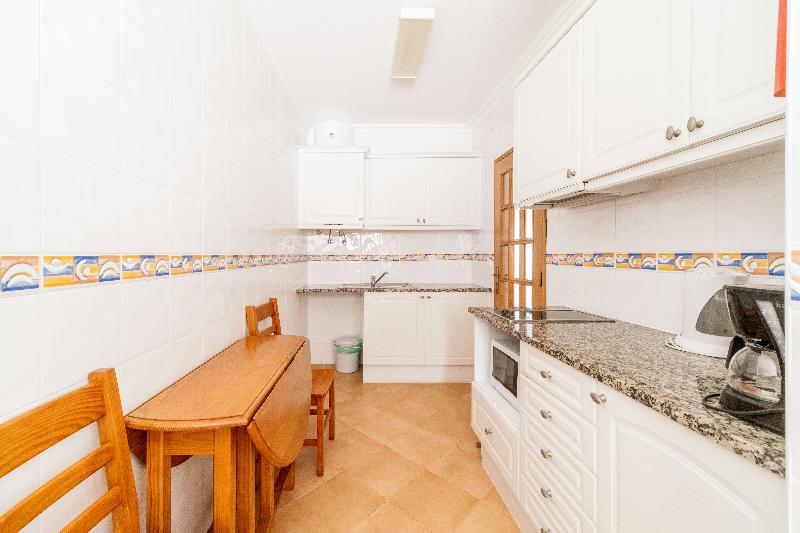 Oasis Beach Apartments - Oda
