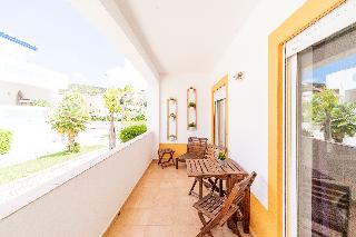 Oasis Beach Apartments fotoÄŸrafÄ±