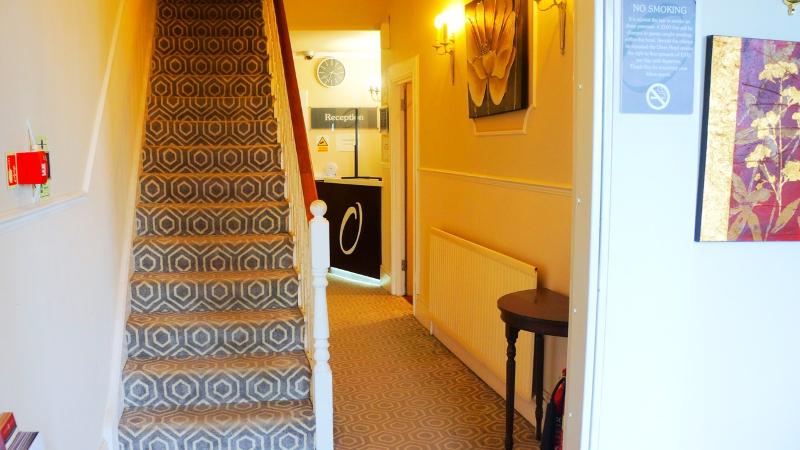 Oban Hotel - Lobi