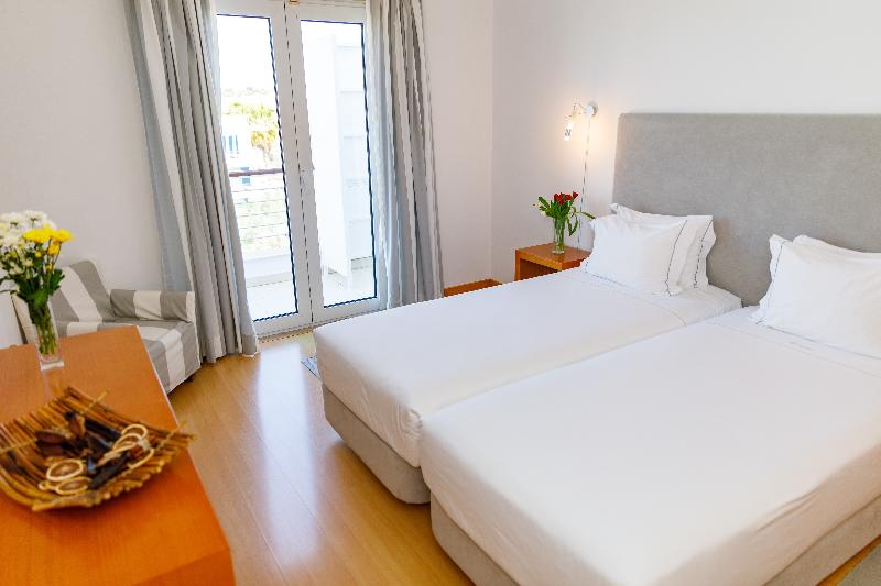Marina Club Lagos Resort - Oda
