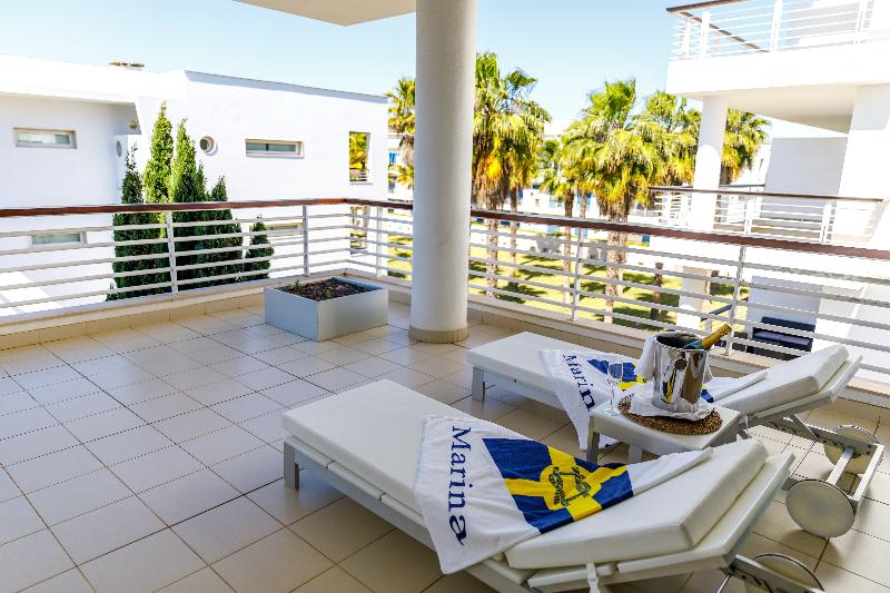 Marina Club Lagos Resort - Oda