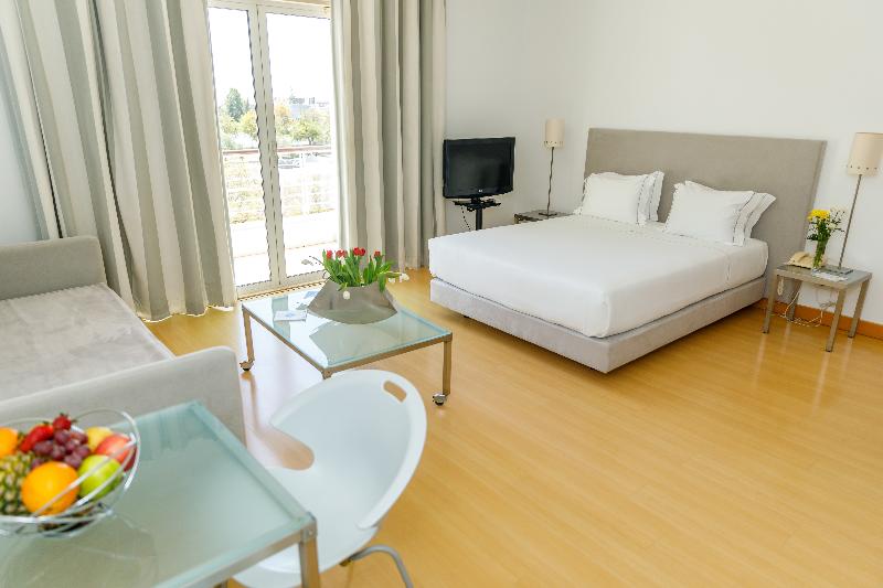 Marina Club Lagos Resort - Oda
