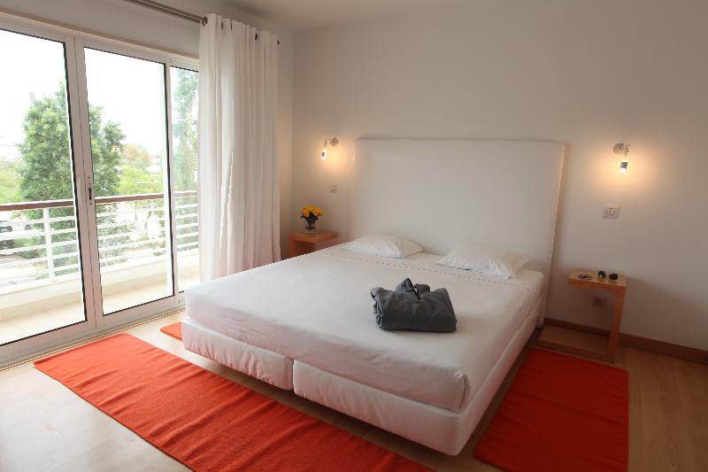 Marina Club Lagos Resort - Oda