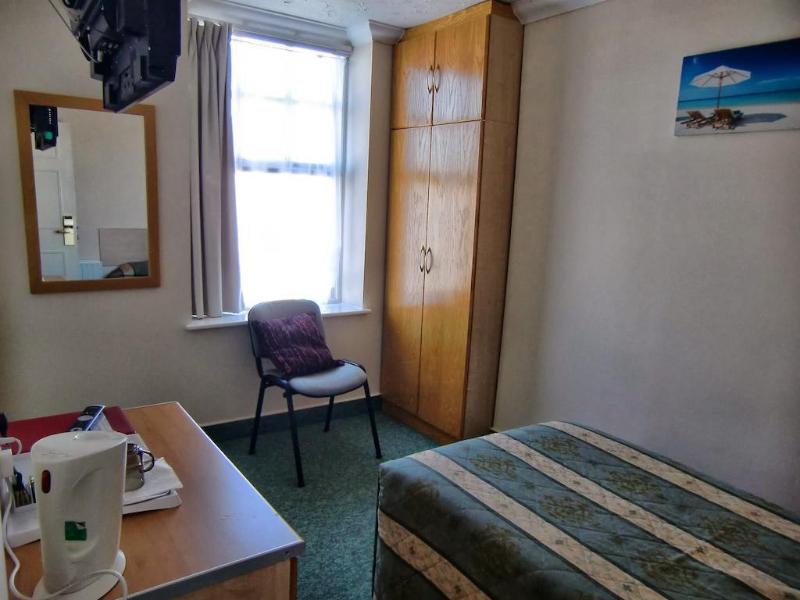 Eastbourne Riviera - Genel