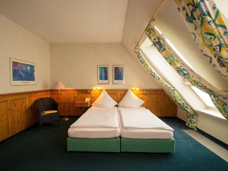 Gimken Landhaushotel - Oda
