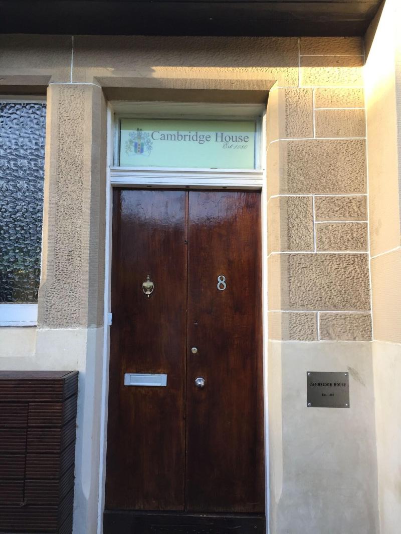 Cambridge House - Genel