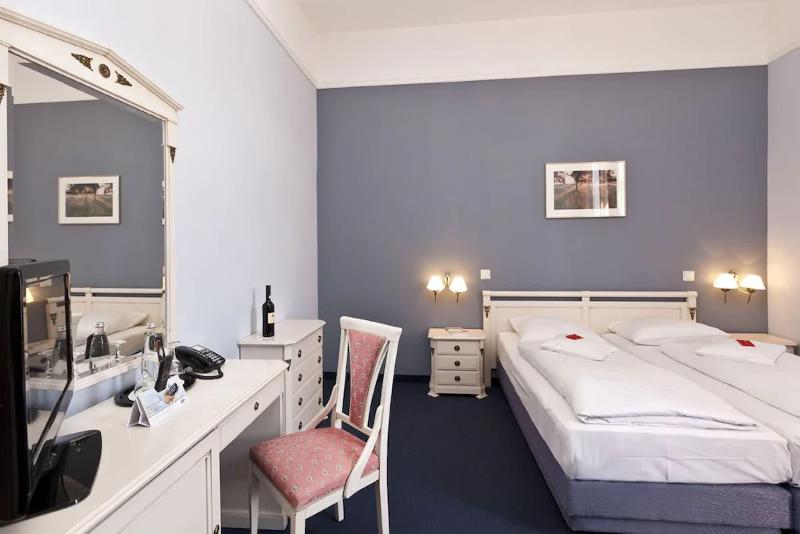 Schlosshotel & Orangerie Klink - Oda