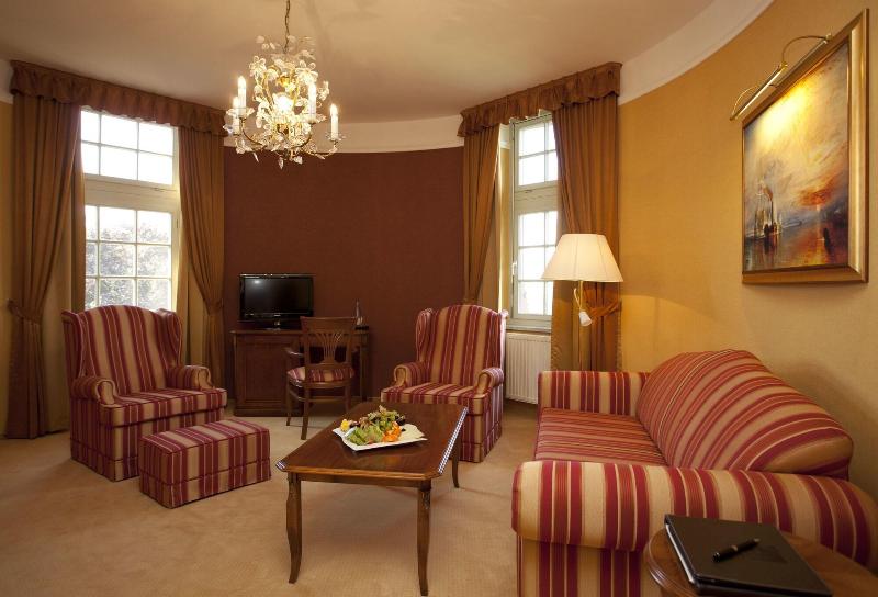 Schlosshotel & Orangerie Klink - Oda