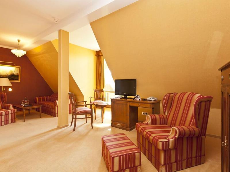 Schlosshotel & Orangerie Klink - Oda