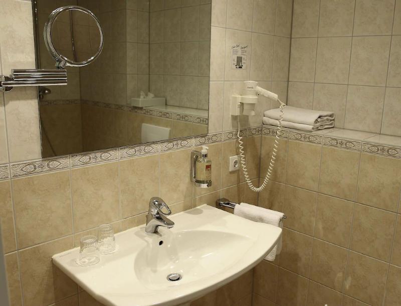 Schlosshotel & Orangerie Klink - Oda