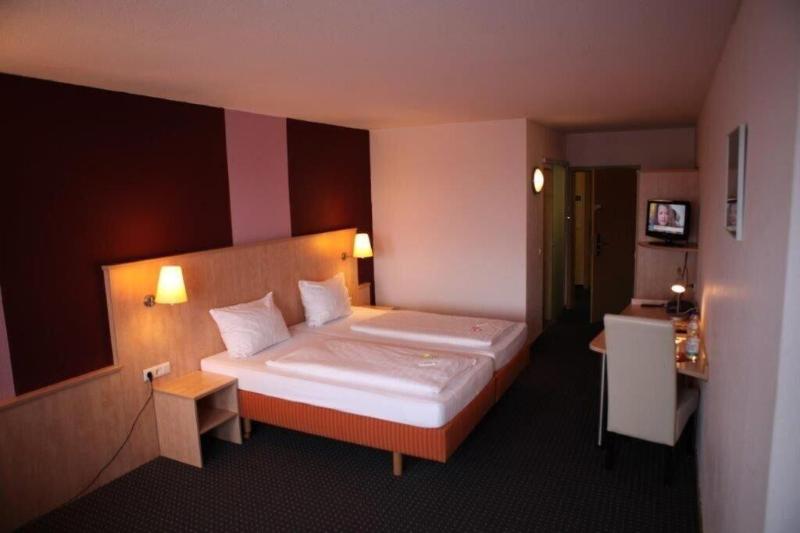Ysenburger Hof Konferenzhotel - Oda