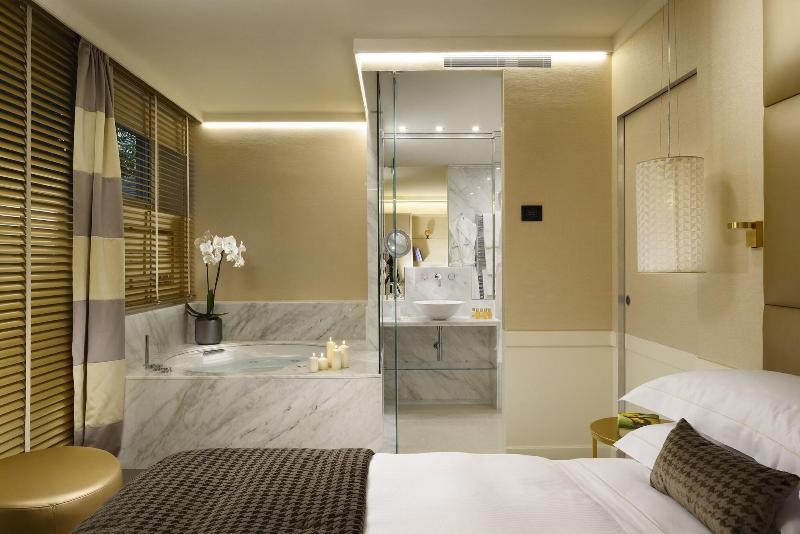 Ponte Vecchio Suites & Spa - Oda