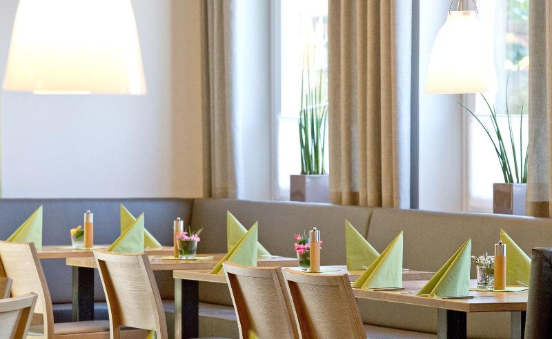 Hotel Restaurant Waldhorn - Restoran