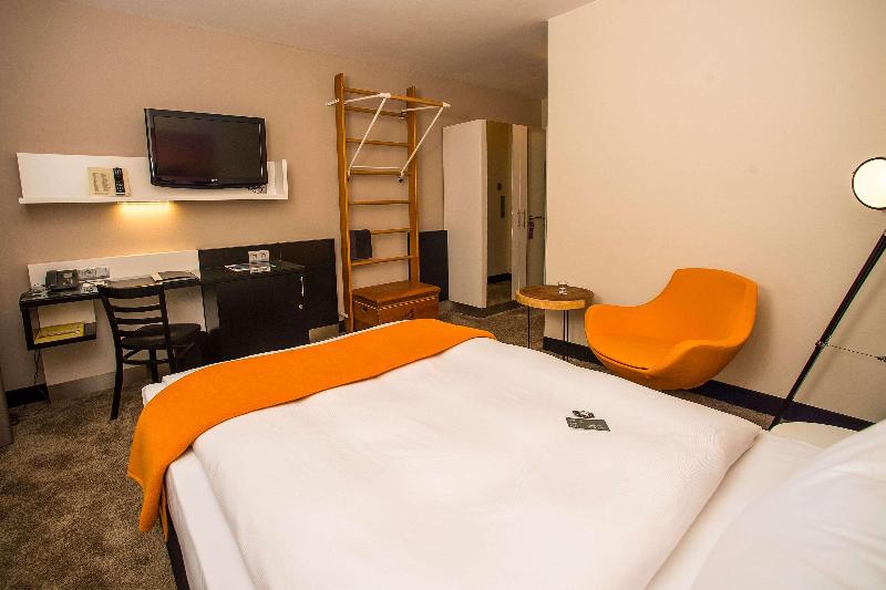 Turm Hotel - Oda