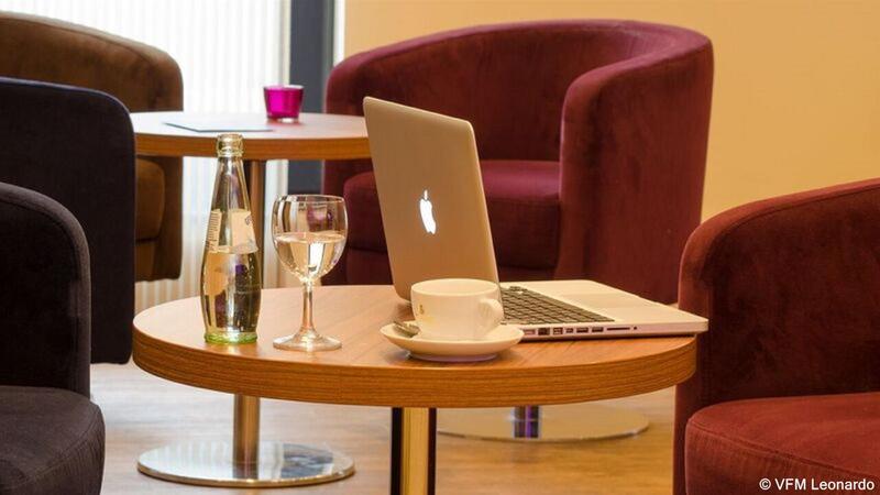 Premier Inn Frankfurt City Centre - Bar
