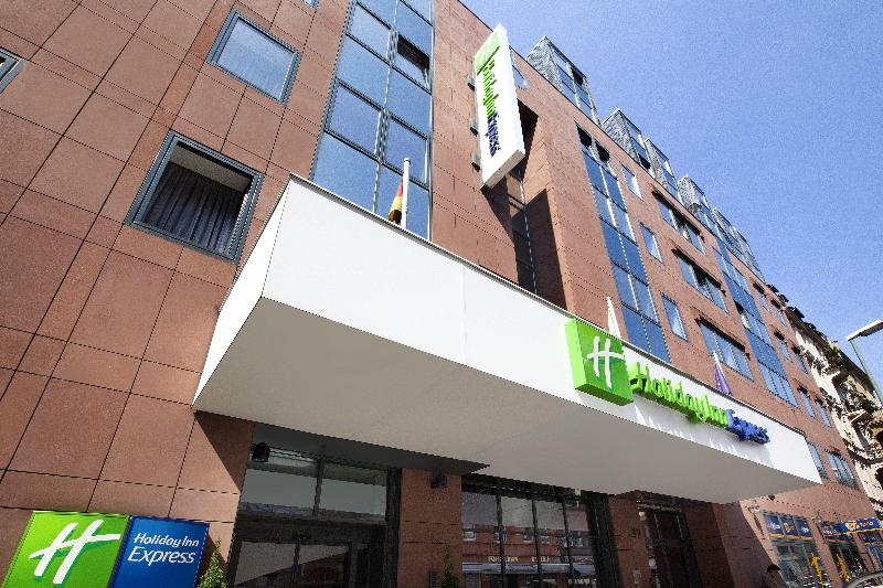 Premier Inn Frankfurt City Centre - Genel