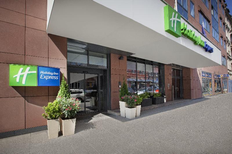 Premier Inn Frankfurt City Centre - Genel