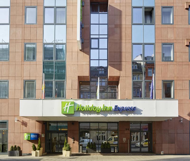 Premier Inn Frankfurt City Centre - Genel