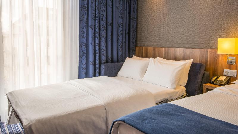 Premier Inn Frankfurt City Centre - Oda