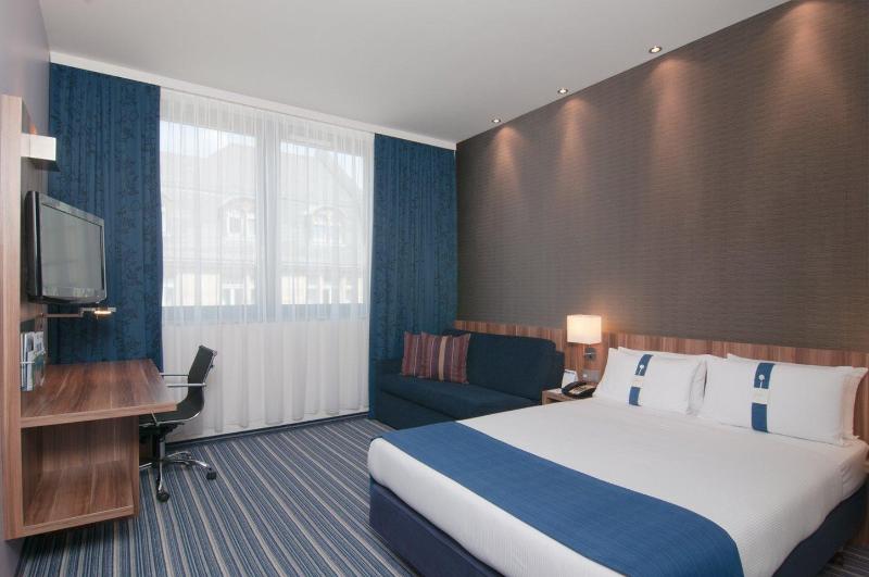 Premier Inn Frankfurt City Centre - Oda