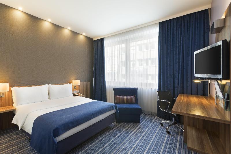 Premier Inn Frankfurt City Centre - Oda