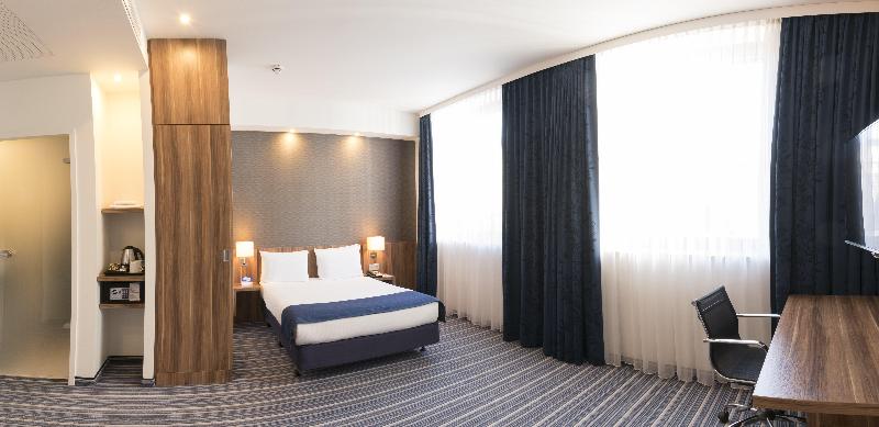 Premier Inn Frankfurt City Centre - Oda