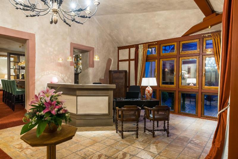 Schlosshotel Weyberhöfe - Lobi