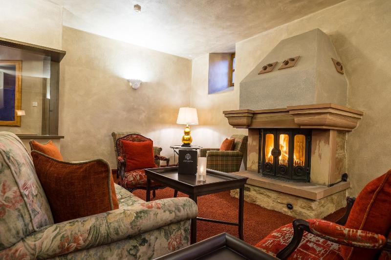 Schlosshotel Weyberhöfe - Lobi