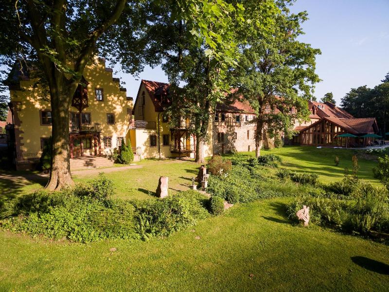 Schlosshotel Weyberhöfe - Genel