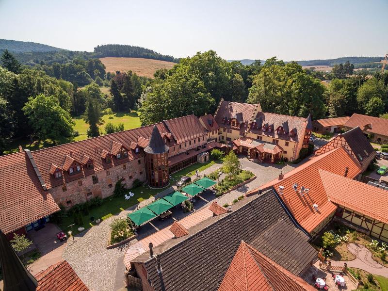 Schlosshotel Weyberhöfe - Genel