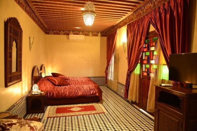 Riad El Yacout - Oda