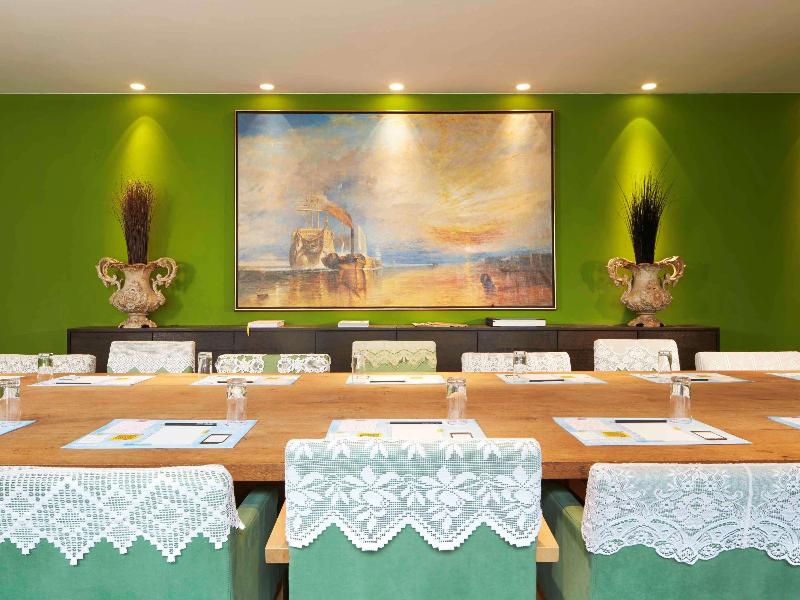 25hours Hotel The Goldman - Toplantı