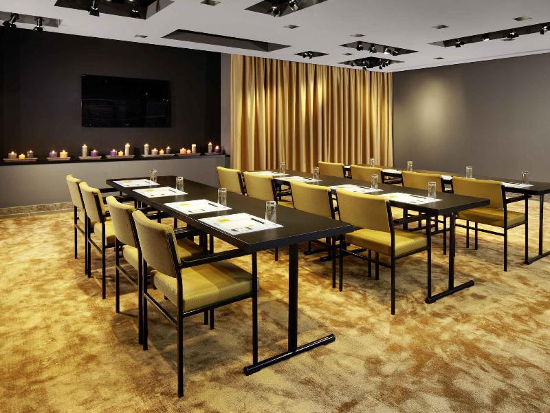 25hours Hotel The Goldman - Toplantı