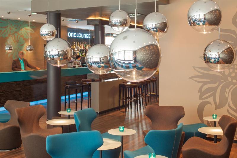 Motel One Frankfurt-East Side - Genel